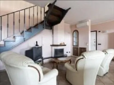Casa Fontana Vecchia Villa Viani